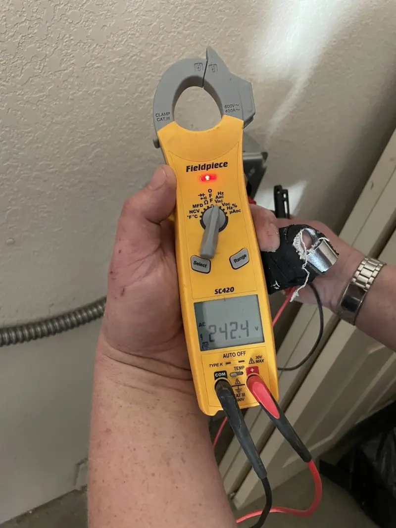 Voltage testing with clamp meter during Aluminum Wiring Replacement in Basehor